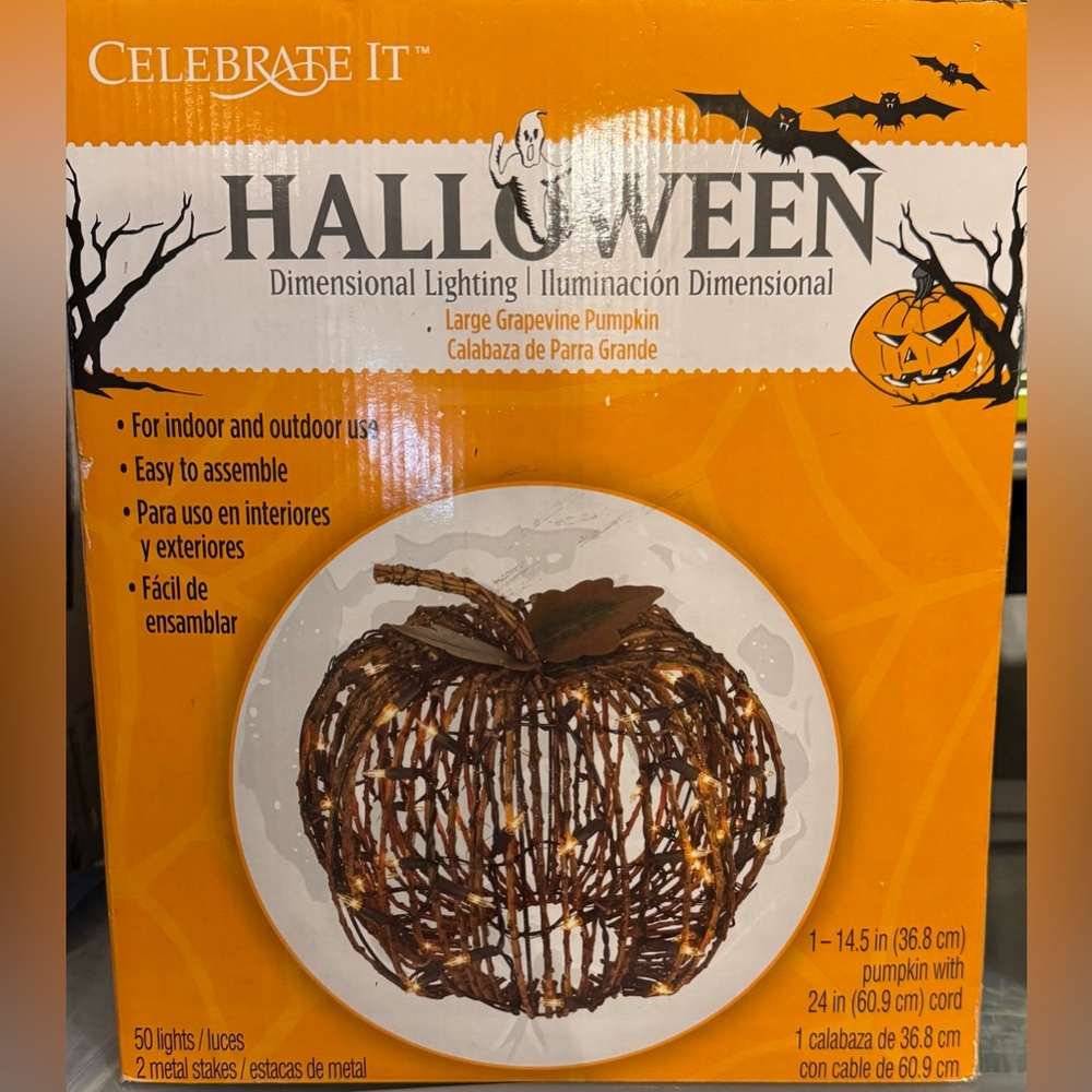 Celebrate It Halloween Lighted Grapevine Pumpkin